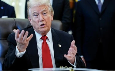 Bbc, "manipolato discorso di Trump": si dimettono i vertici della rete