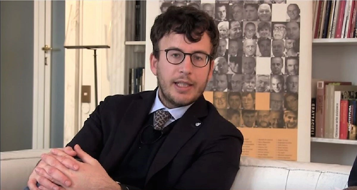 Ius Soli, Diego Fusaro sbrana Nicola Zingaretti: "La sinistra tradisce il popolo"