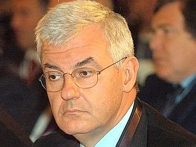 Crisi, l'allarme di Profumo: "Euro a rischio. I tempi per la crescita sono stretti"