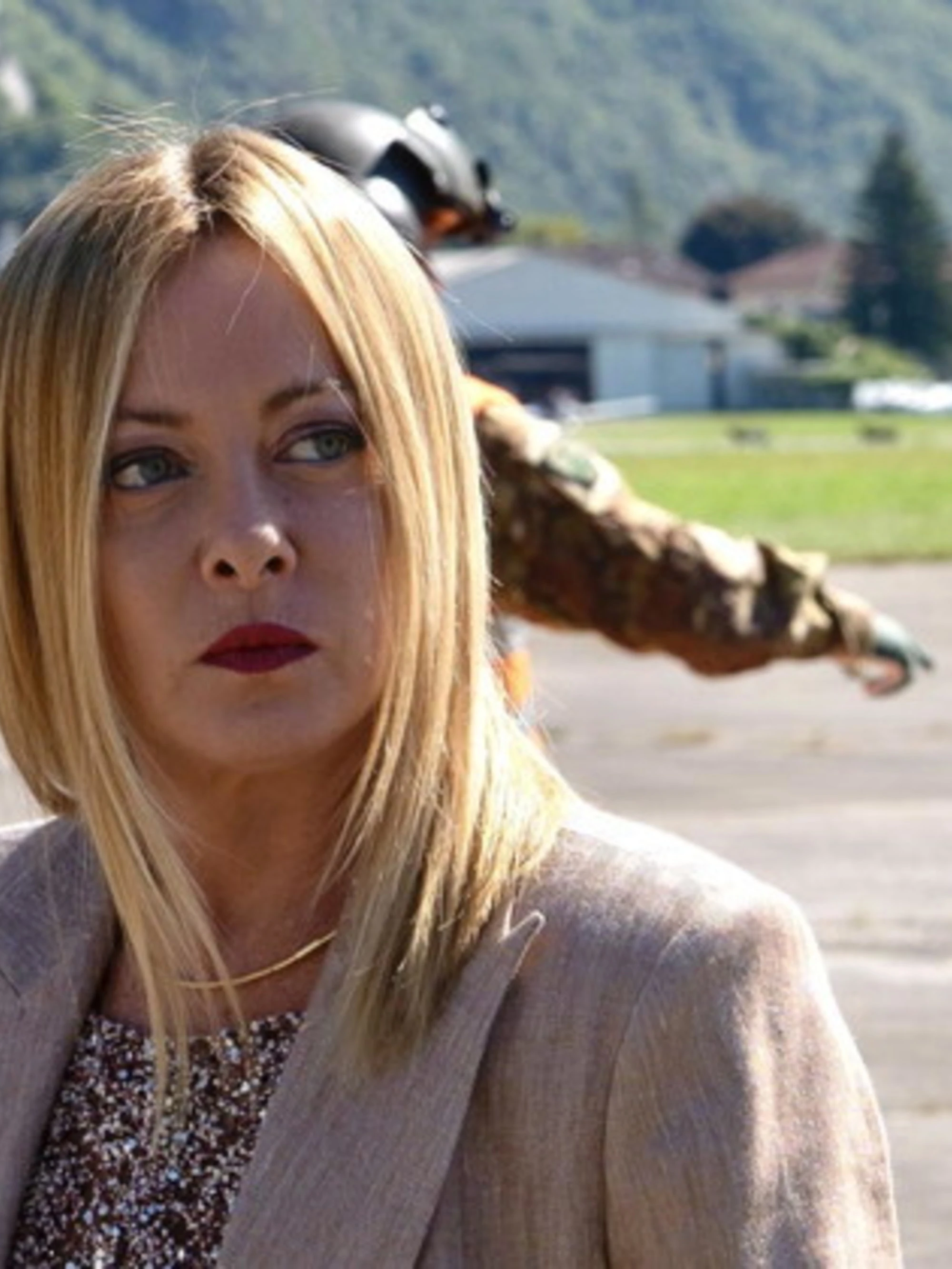 La strada obbligata che va da palazzo Chigi verso il Quirinale