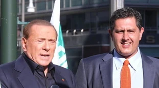Silvio Berlusconi "infastidito da Giovanni Toti". Forza Italia fatta fuori, il retroscena: "Misero e poco nobile"