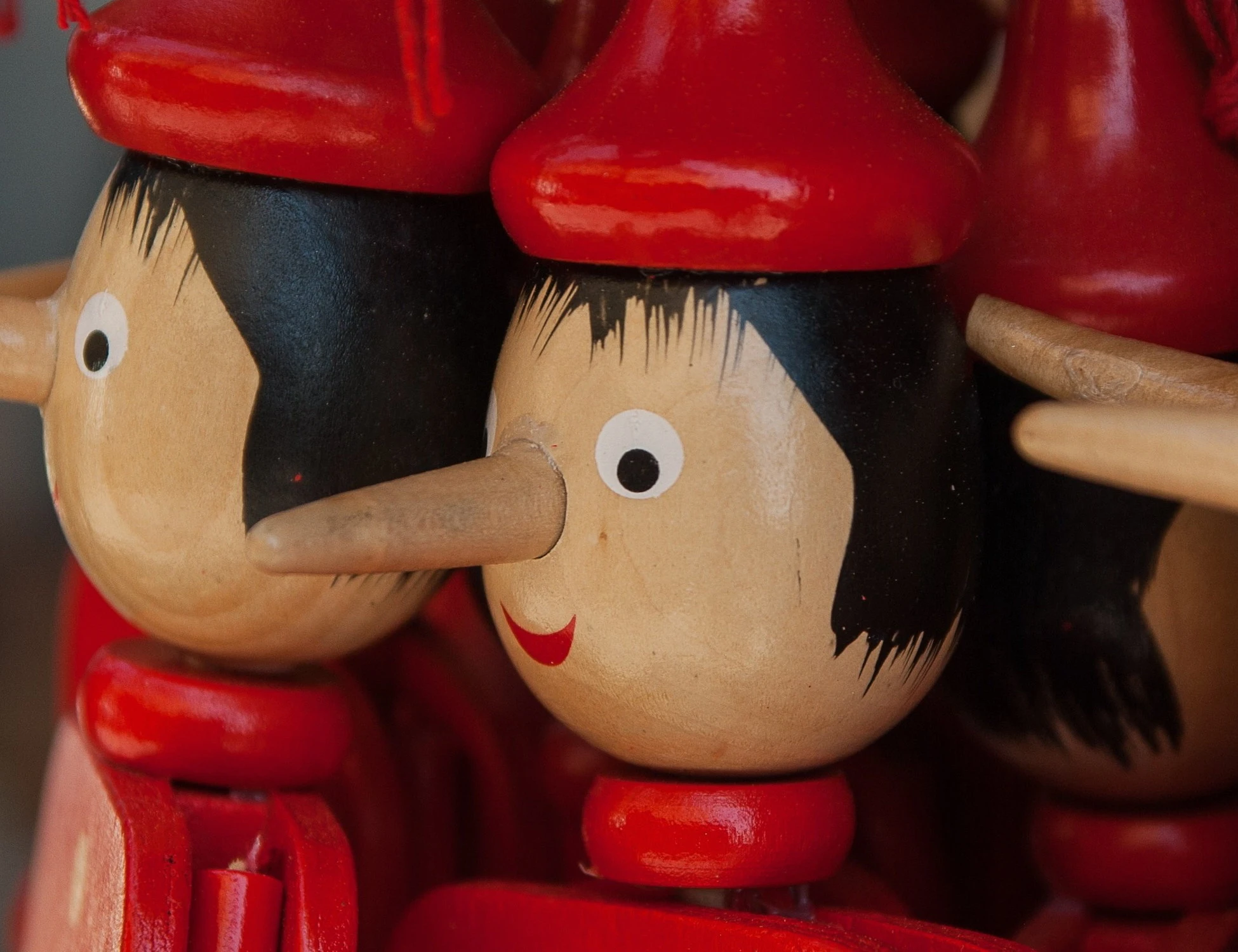 A sinistra preferiscono i bulli a Pinocchio