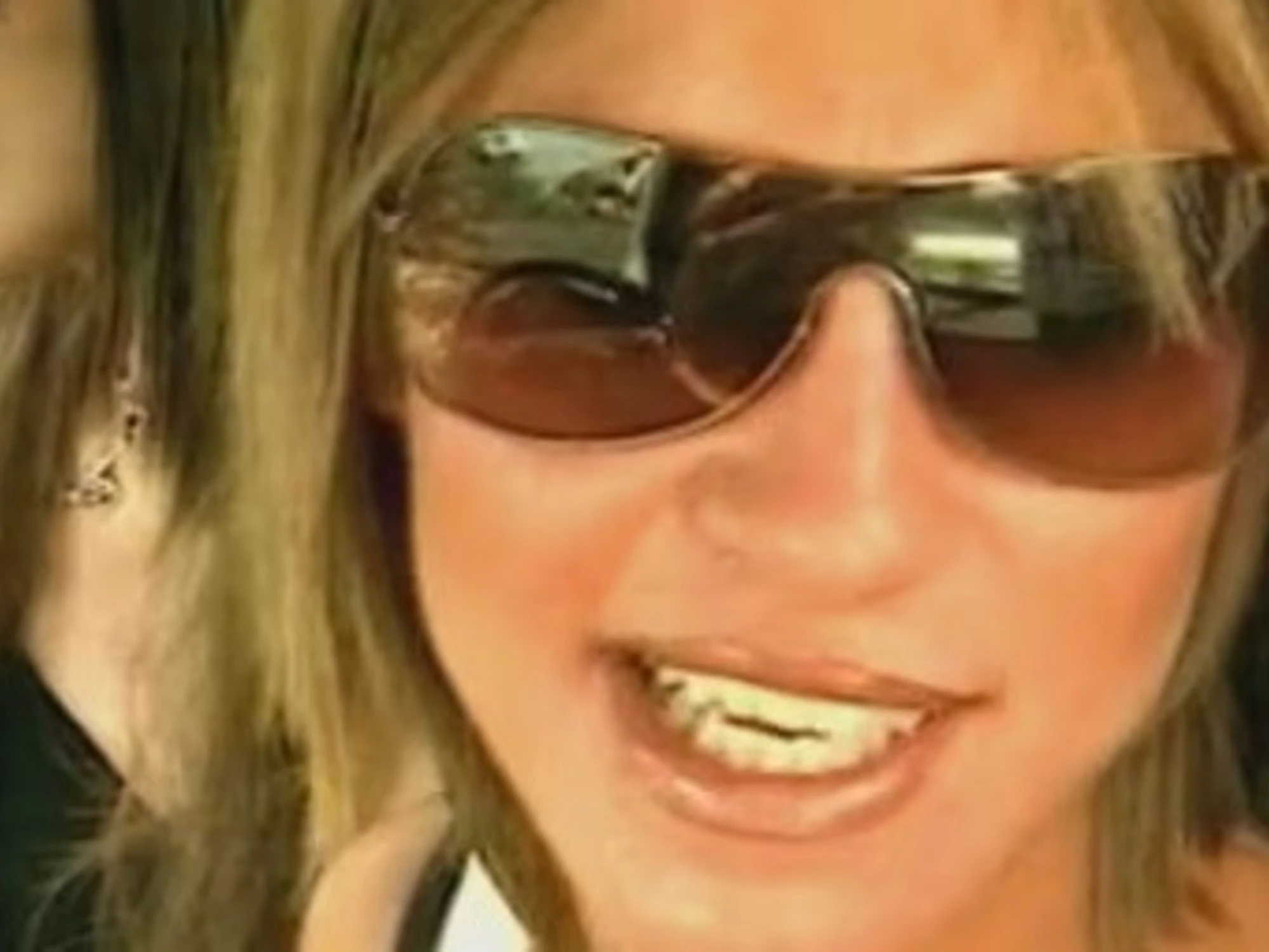 Garlasco, testimonianza-choc di Stefania Cappa: "Terrorizzata, vidi Chiara Poggi uscire di corsa da casa"