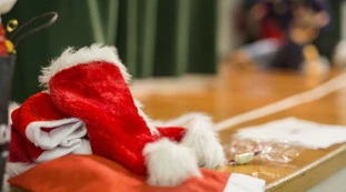 Polemica a scuola, "cosa interpreta mia figlia": l'ultima follia di Natale