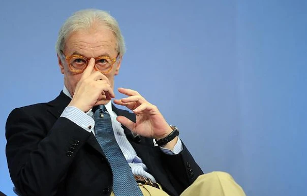 Vittorio Feltri: "L'Istat svela che l'Italia è il Paese europeo in cui si vive di più, merito dello smog?"