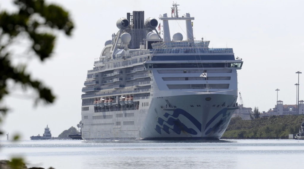 Genova, ragazza in gita violentata sulla nave da crociera da tre francesi