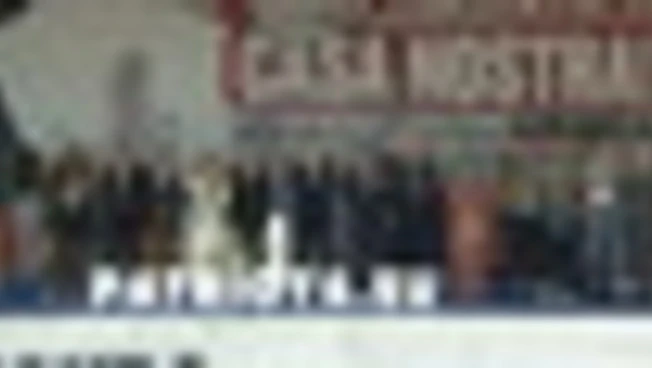 I "patrioti europei" a Milano, Bardella e Wilders sul palco con Salvini