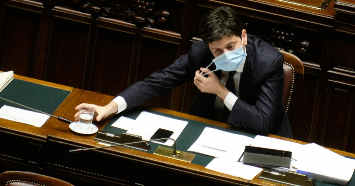 Coronavirus, nuova variante dalla Gran Bretagna: "Bloccati tutti i voli", ma potrebbe già essere arrivata in Italia