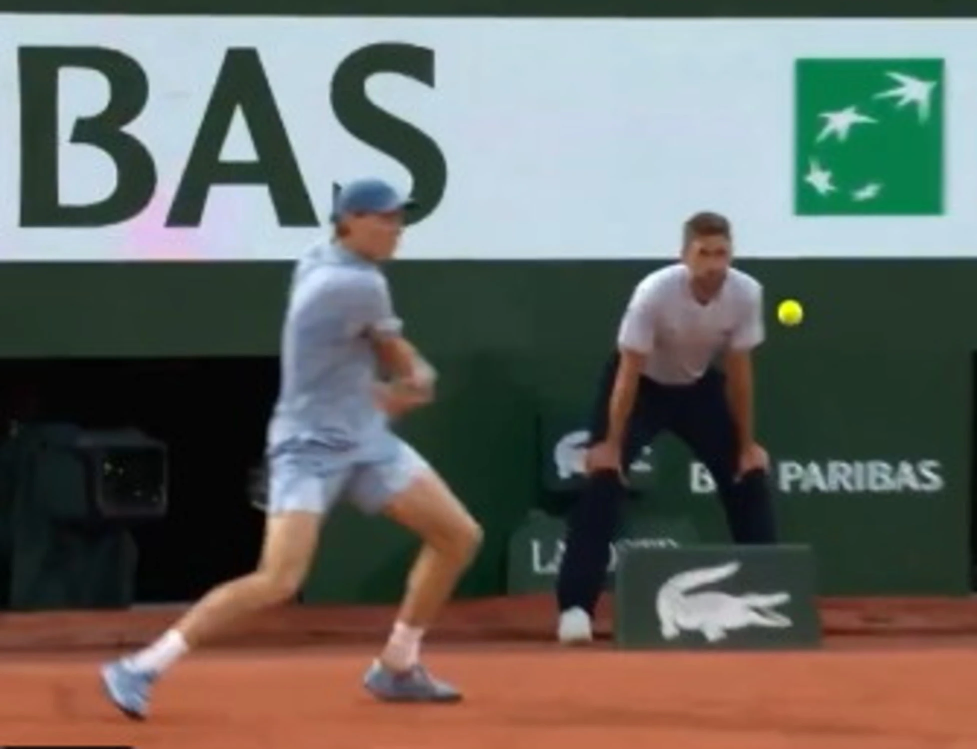 Sinner tritura Tabur: Roland Garros, il punto che impressiona Parigi