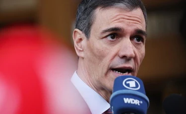 Guerra in Medio Oriente, la diretta. Spagna, Sanchez chiude lo spazio aereo ai velivoli coinvolti nel conflitto