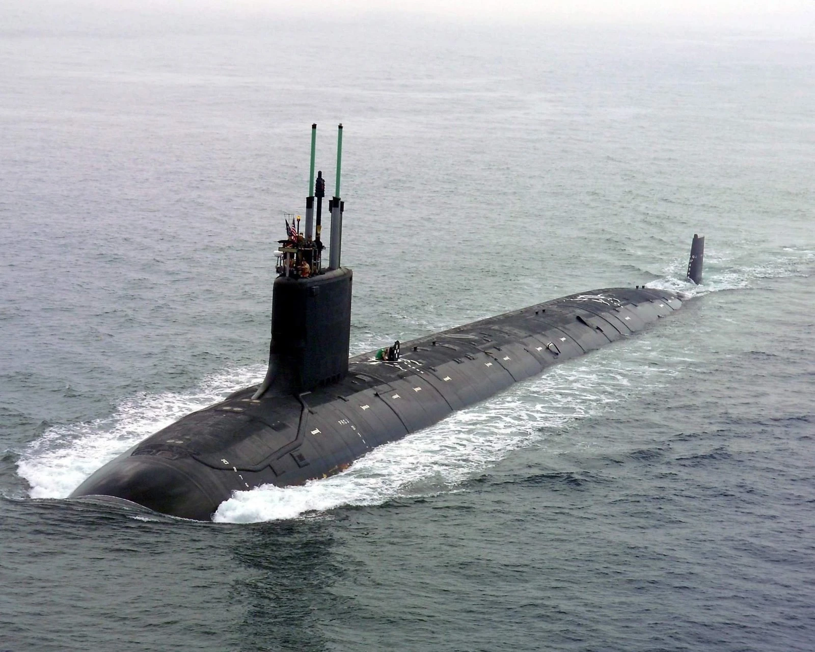 Napoli, nel porto il sottomarino nucleare Usa che ha attaccato in Siria: la furia del sindaco Luigi De Magistris