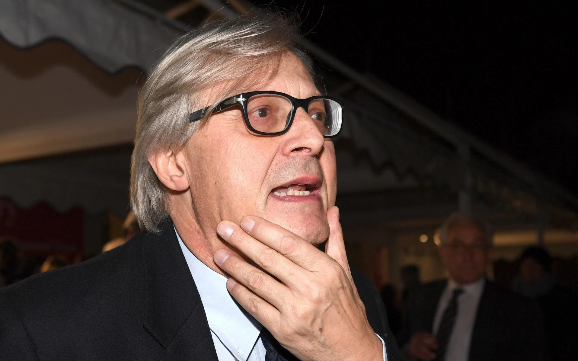 Vittorio Sgarbi: "Mia figlia Evelina e quell'uomo impotente. Papa Francesco? È ateo"