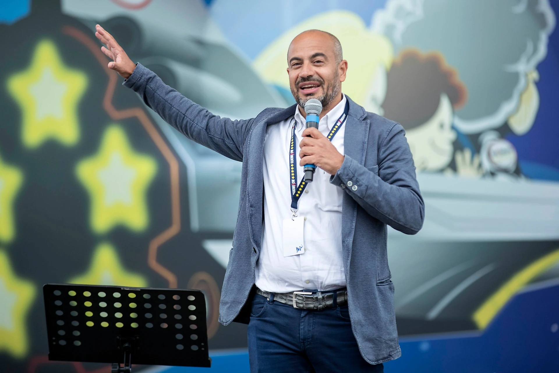 Luigi Di Maio, la spallata definitiva di Gianluigi Paragone: "Ci serve un leader a tempo pieno"