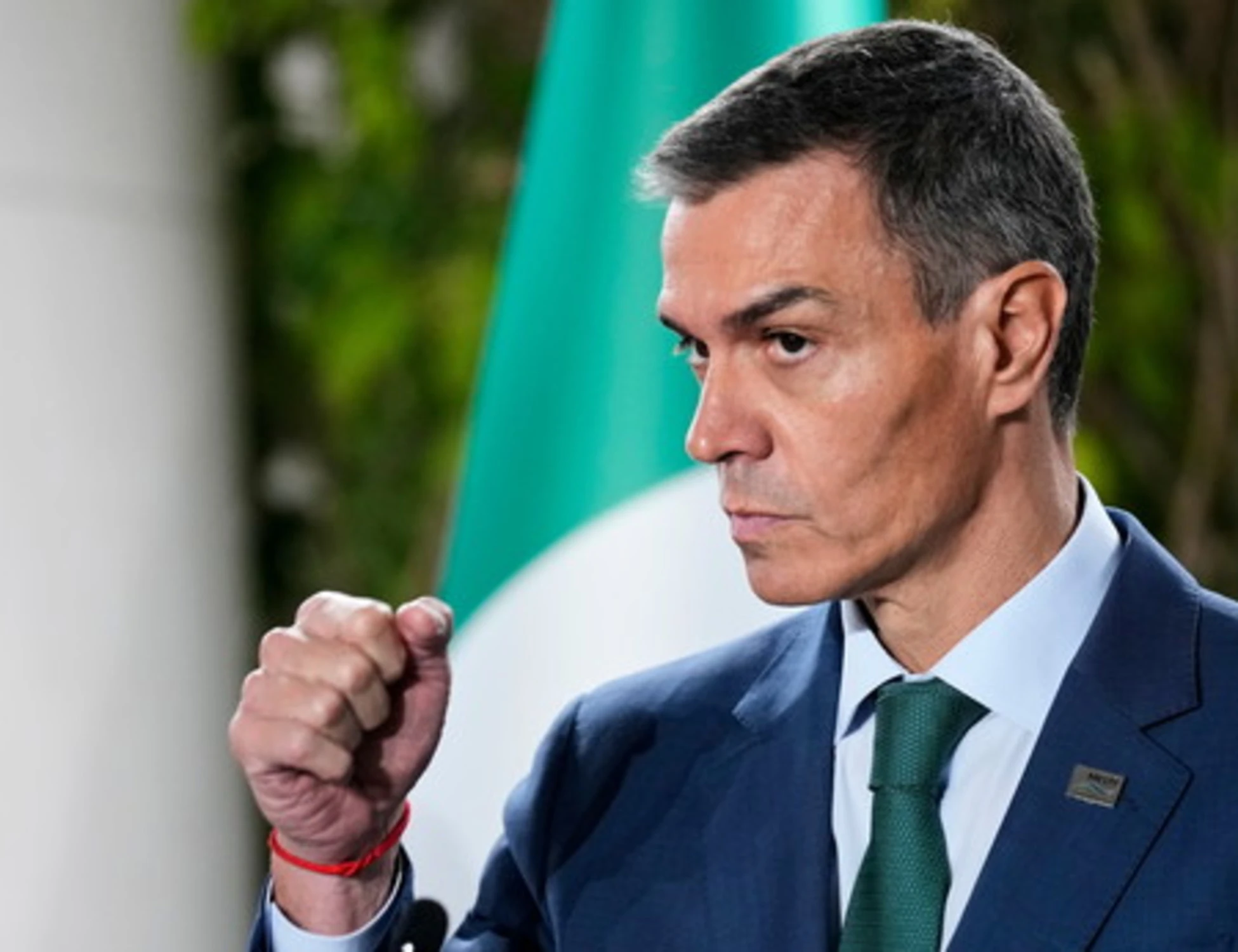 Sanchez perde le elezioni locali ma la destra non sa approfittarne