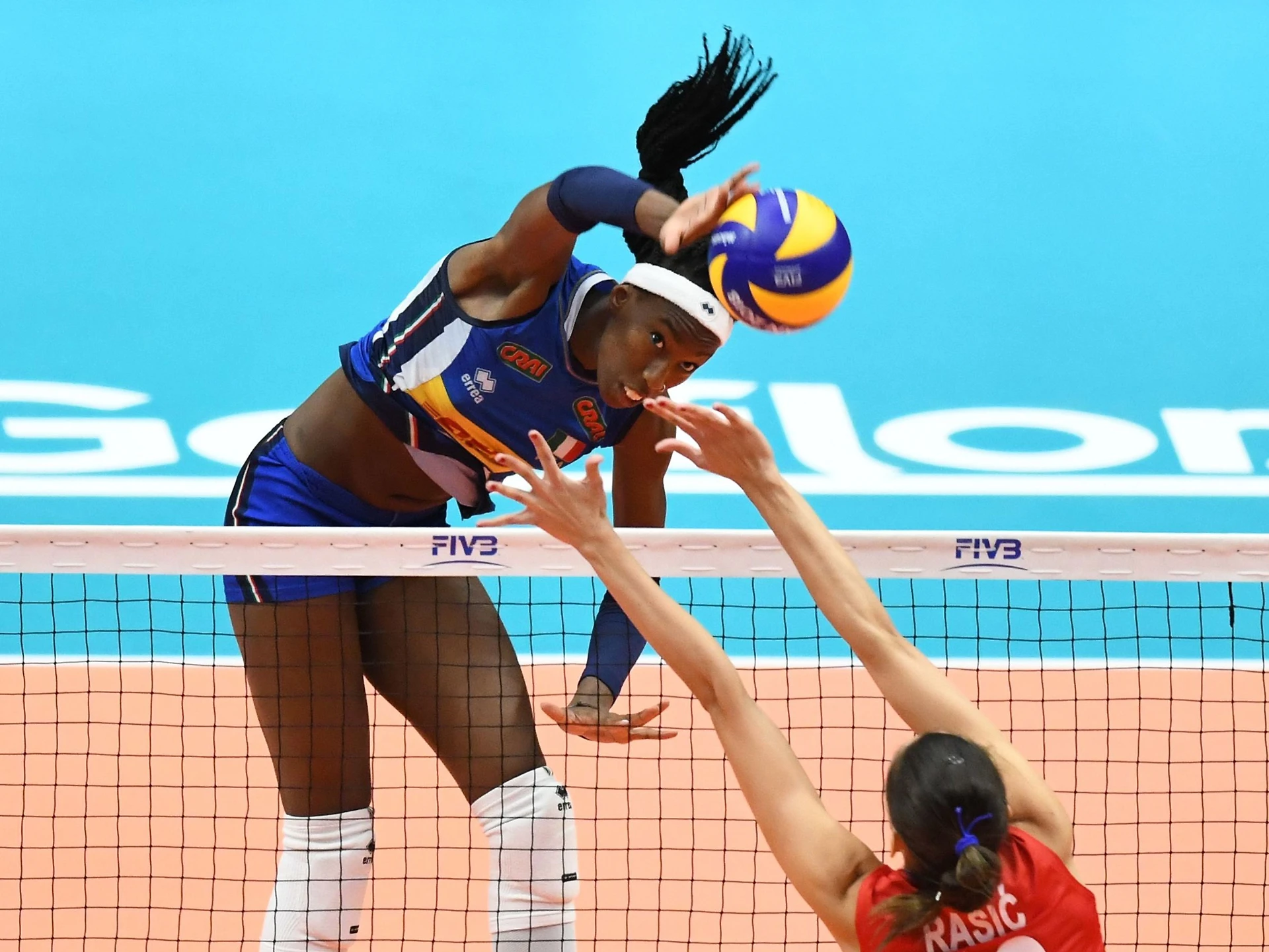 Paola Egonu, star della pallavolo: "Io simbolo dell'Italia multirazziale?", come umilia gli anti-Salvini