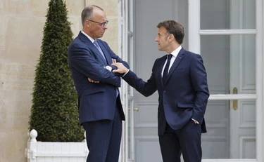 Merz-Macron, il piano per spartirsi l'Europa