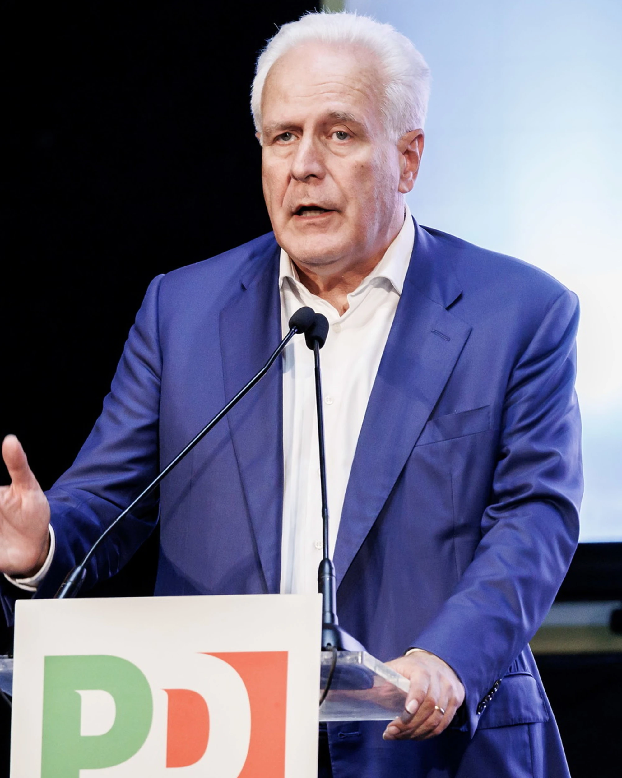 Regionali Toscana, la diretta. Proiezioni, Gaini stacca Tomasi. Exploit-Bundu. E Renzi si "intesta" la vittoria