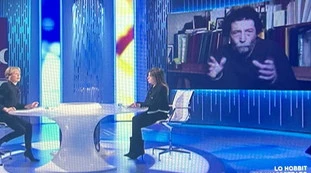 Gruber, ossessione-Meloni: "Abiura?", come risponde Cacciari