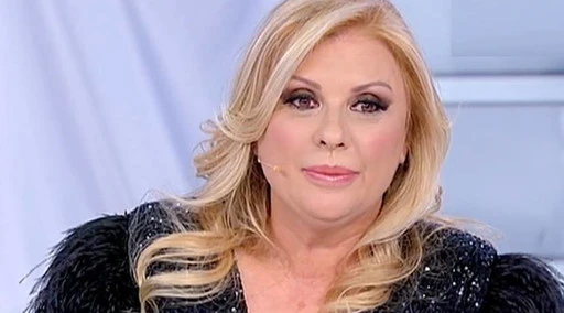 Uomini e Donne, Tina Cipollari sbrocca a tempo record: "Non me ne frega niente"