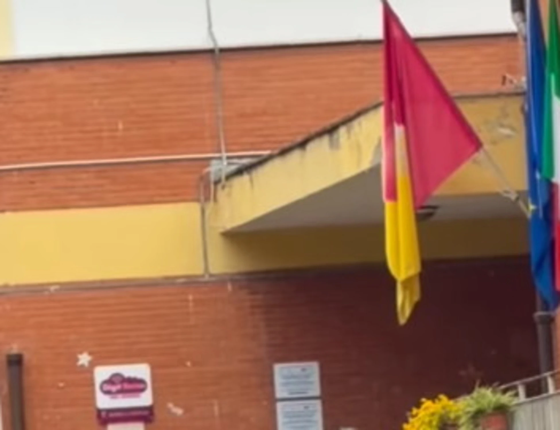 Referendum, la denuncia del Comitato Vassalli per il Sì: "Cosa c'era appoggiato sul tavolo del seggio a Roma"