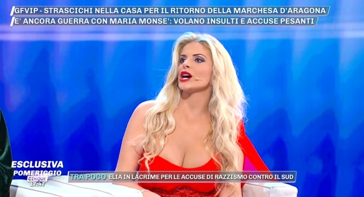 Pomeriggio 5, Francesca Cipriani sconcertante: "Ricoverata d'urgenza, cos'ho trovato nei bagni dell'ospedale"
