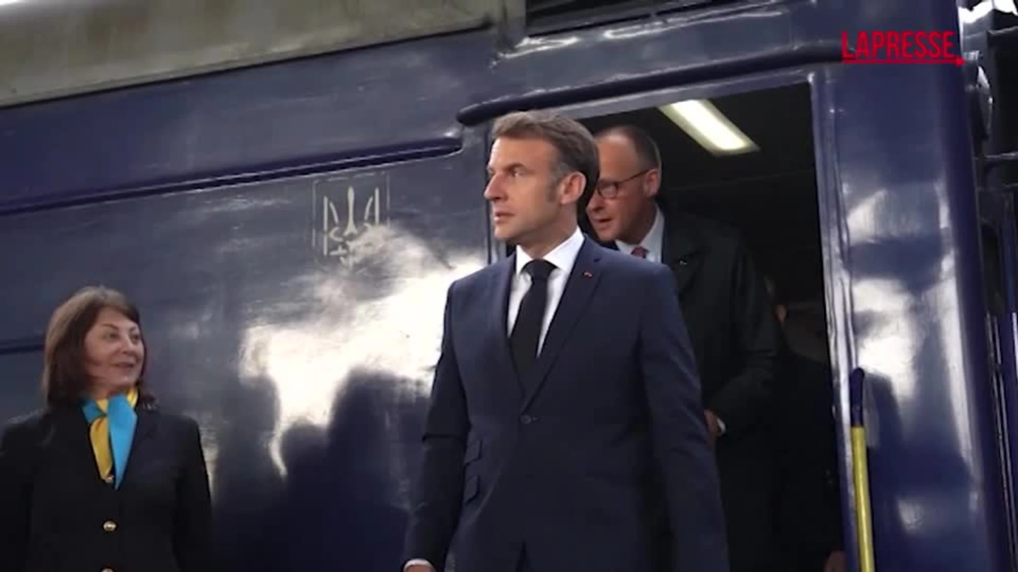 Ucraina, la visita di Macron, Starmer, Merz e Tusk: "Mosca accetti tregua 30 giorni"