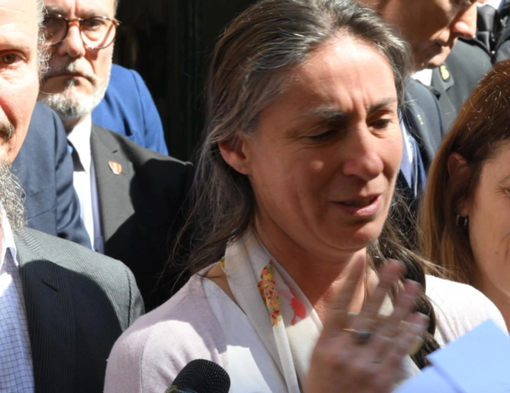 Famiglia nel bosco, la denuncia di Catherine: "I miei figli malati e soli"