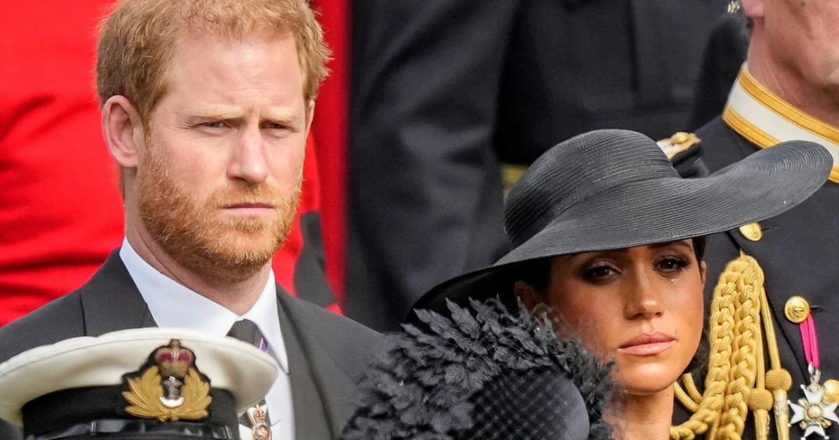 Harry e Meghan, "una strana assenza": sospetto dietro la coppia