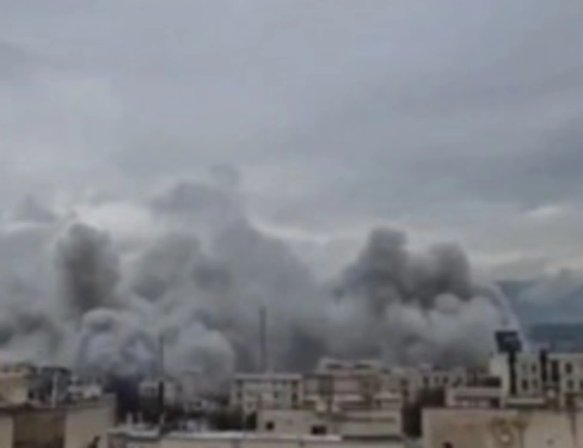 Iran, la guerra nel Golfo in diretta: "Attacchi vasti e sistematici", la notte che può cambiare tutto