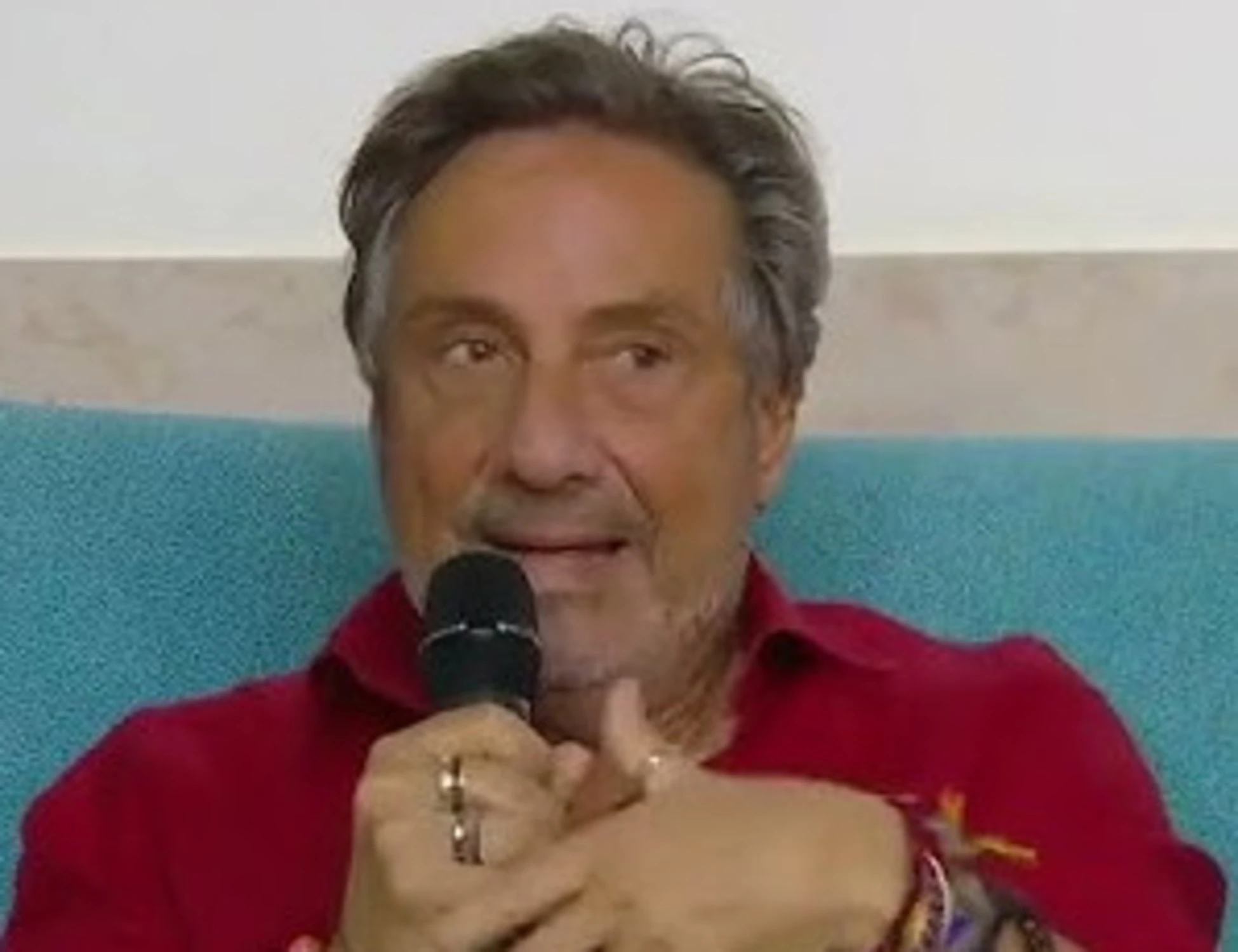 Mario Tozzi, l'affondo sul cane di Michele Serra: "Spiace, ma quei lupi sono estremamente utili"