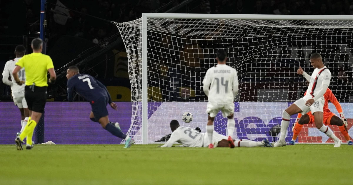 Milan, scoppia l'inferno dopo il Psg. Calabria: "Chi non ci crede stia a casa"
