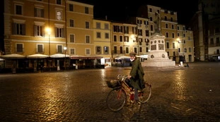 Coronavirus, otto regioni pronte a cambiare colore. Allarme per Calabria, Puglia e Sardegna: per l'Iss sono a "rischio alto"