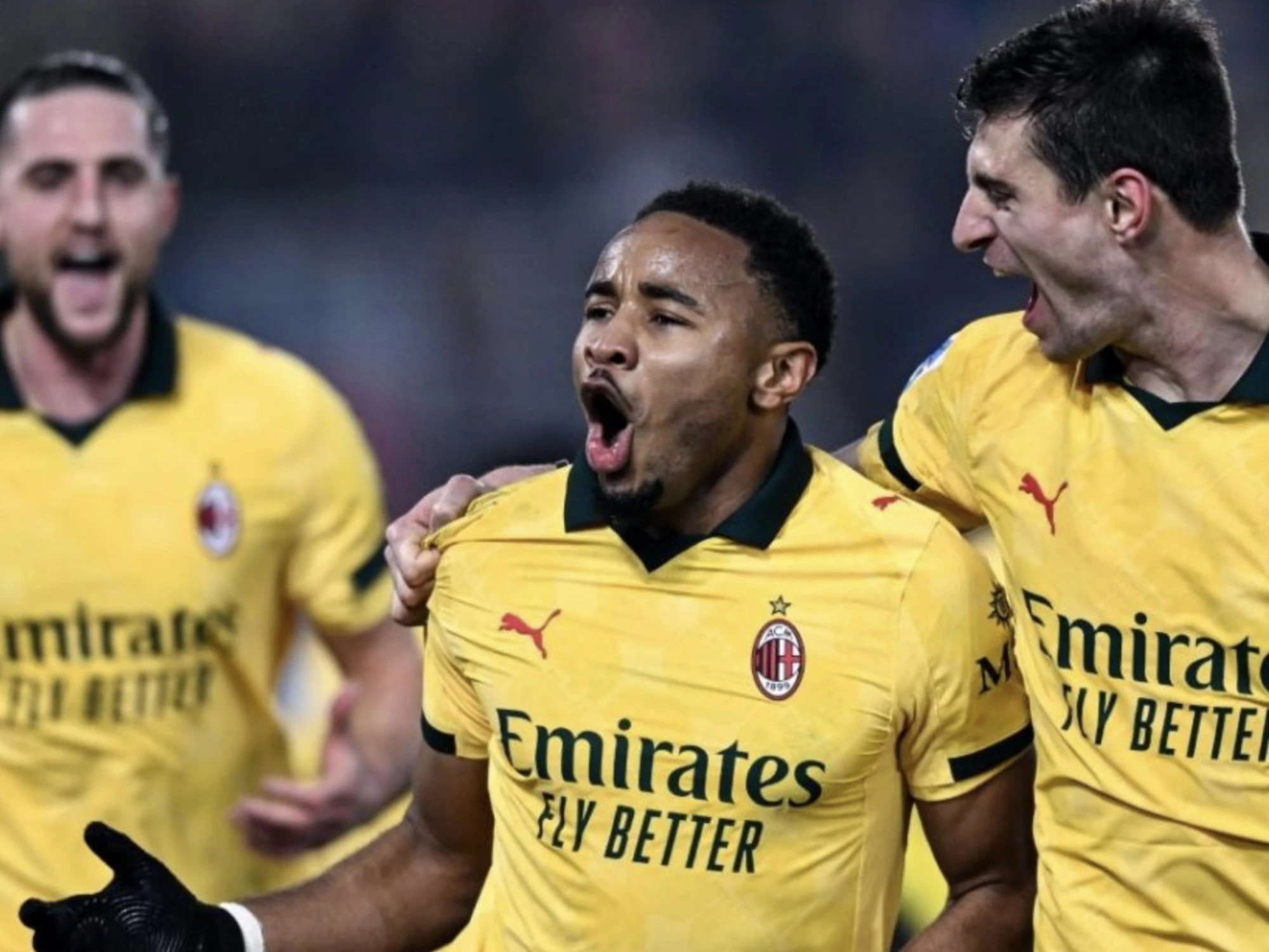 Il Milan ne fa tre e resta in scia dell'Inter