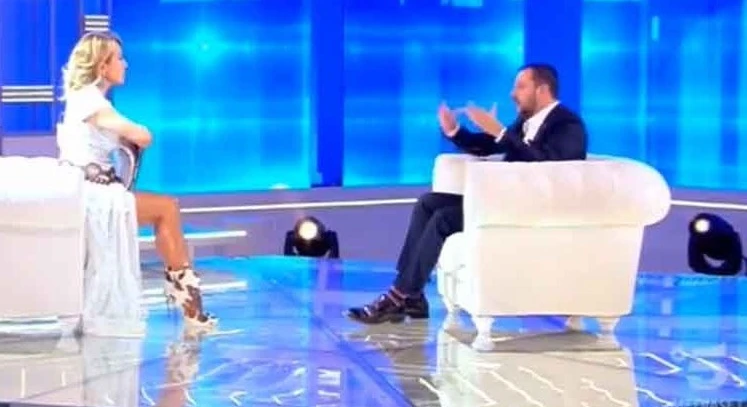 Non è la D'Urso, a confronto con Matteo Salvini ci saranno Asia Argento e la Parietti: sarà guerriglia