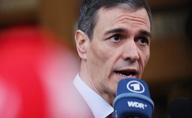 https://media.liberoquotidiano.it/9MhDjeb9G82YjfqCrajkbeLWIIxU6l2f4C0w7Zlo-Lk/width:800/quality:90/aW1hZ2VzLzIwMjYvMDUvMDkvMDcwMDQxMzIzLTUxMmE0YzY5LTlkYTItNDg0YS1iMDM2LTMxZWU4NDM3NDhiOS5qcGc.webp