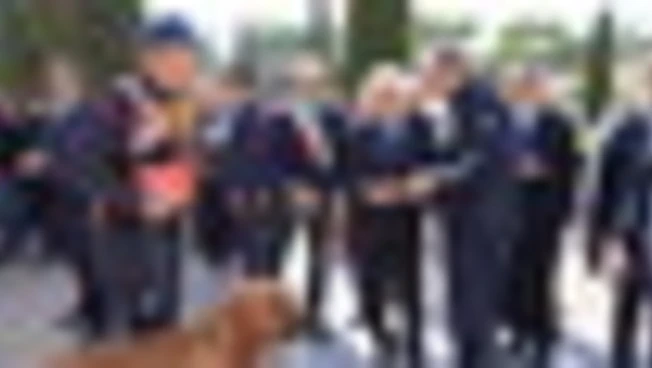 Mattarella al villaggio della Protezione civile a Villa Borghese