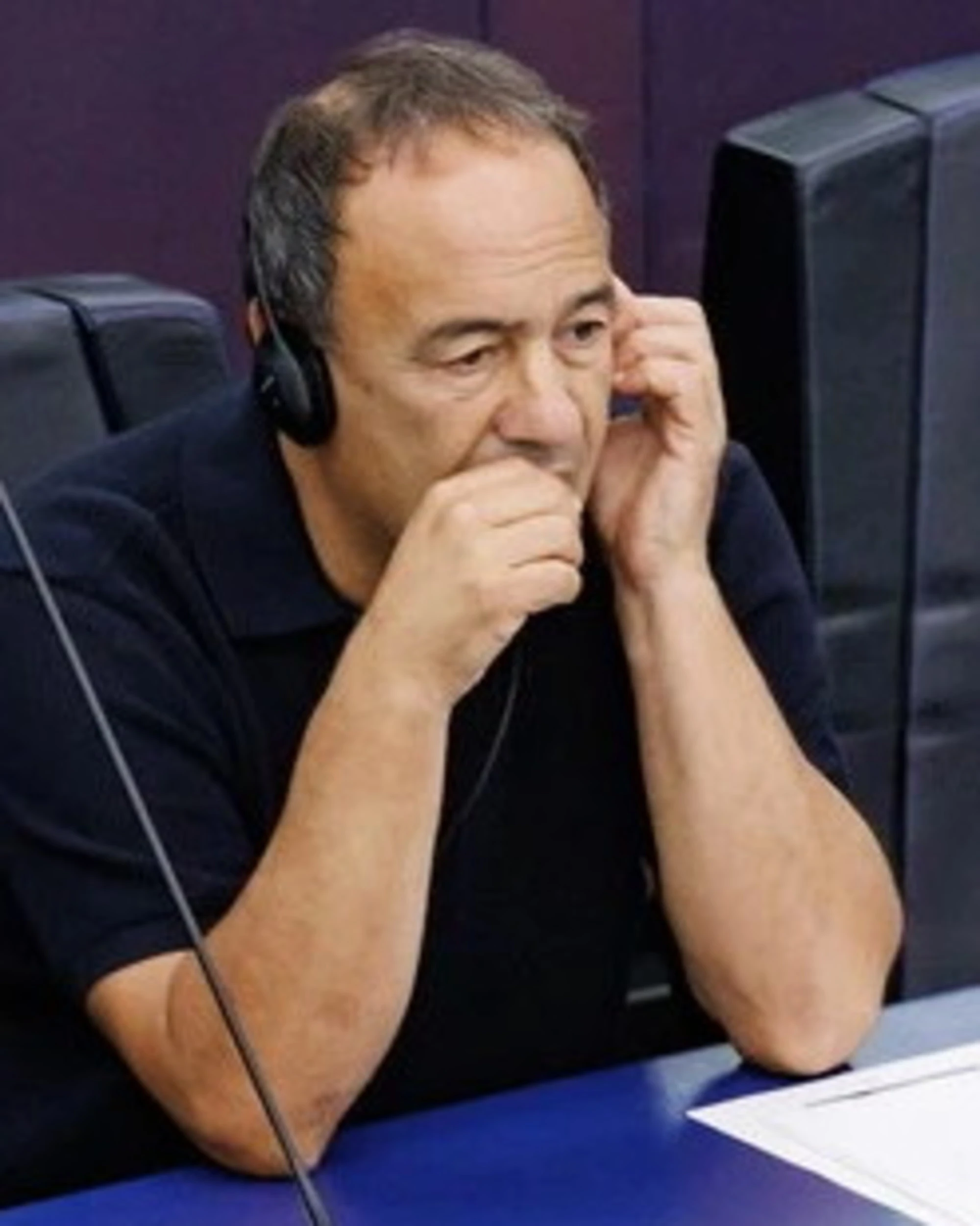 Mimmo Lucano invita Ilaria Salis a Riace, l'ultima sceneggiata
