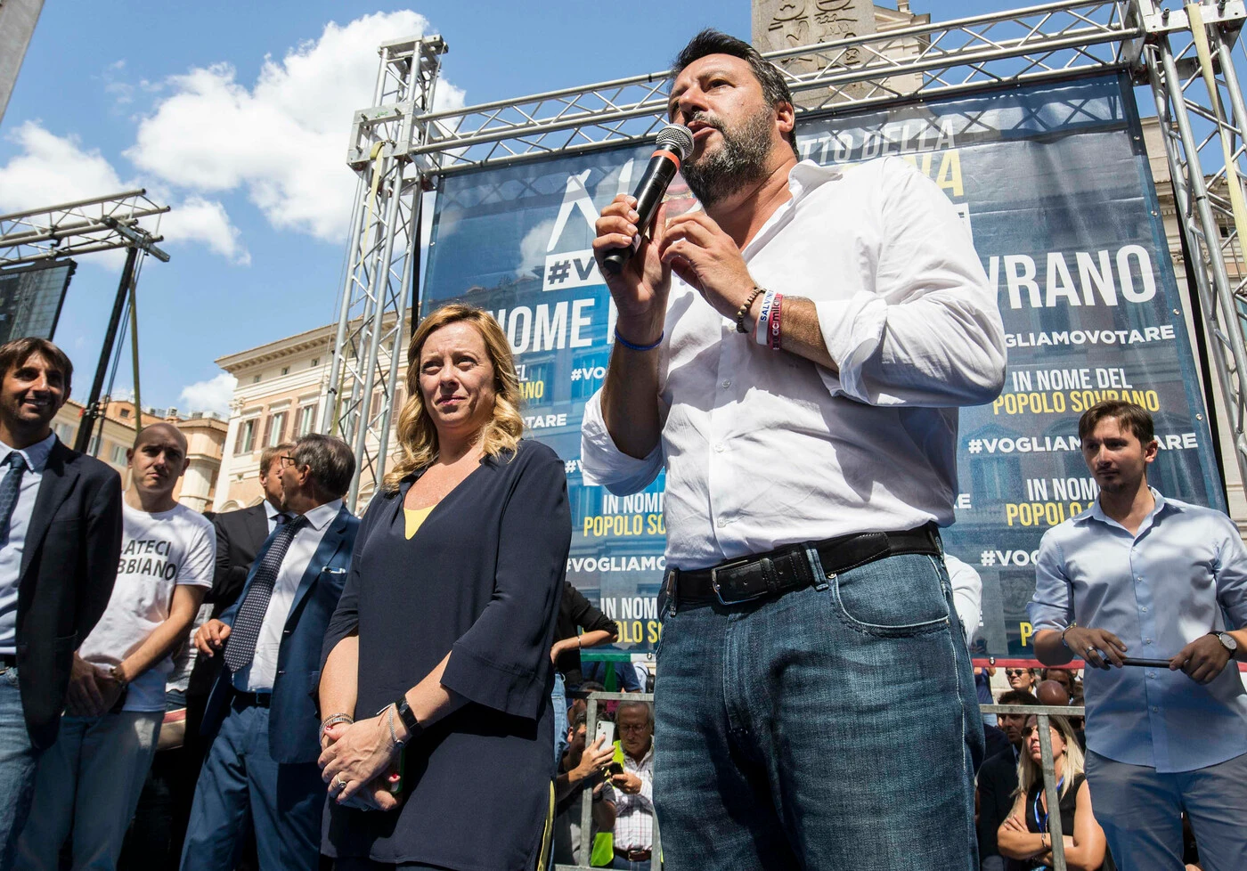 Mara Carfagna gela Salvini e Meloni: "In piazza con voi solo a una condizione". Chi deve restare fuori