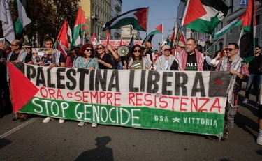 Pro-Pal, orrore in corteo a Milano: "Gli stupri? Mai avvenuti"