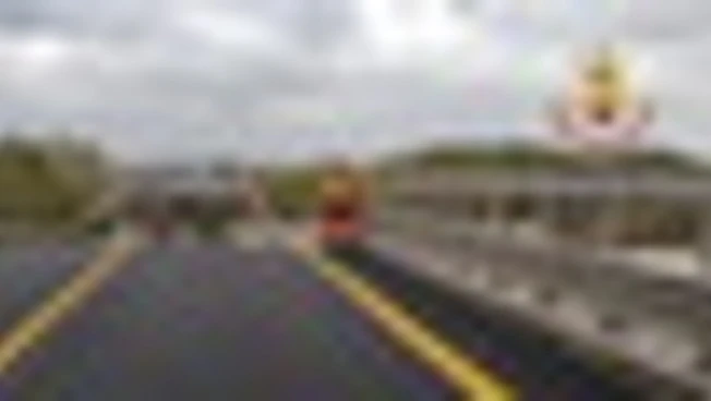 Maltempo Centro-Sud, proseguono ricerche dopo crollo ponte sulla SS16