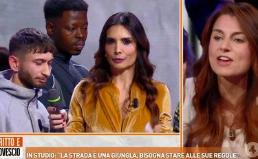 Dritto e Rovescio, Ceccardi umilia il maranza: "Con la tua faccia..."