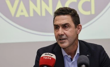 Generale Vannacci, il simbolo di Adinolfi per incassare i contributi