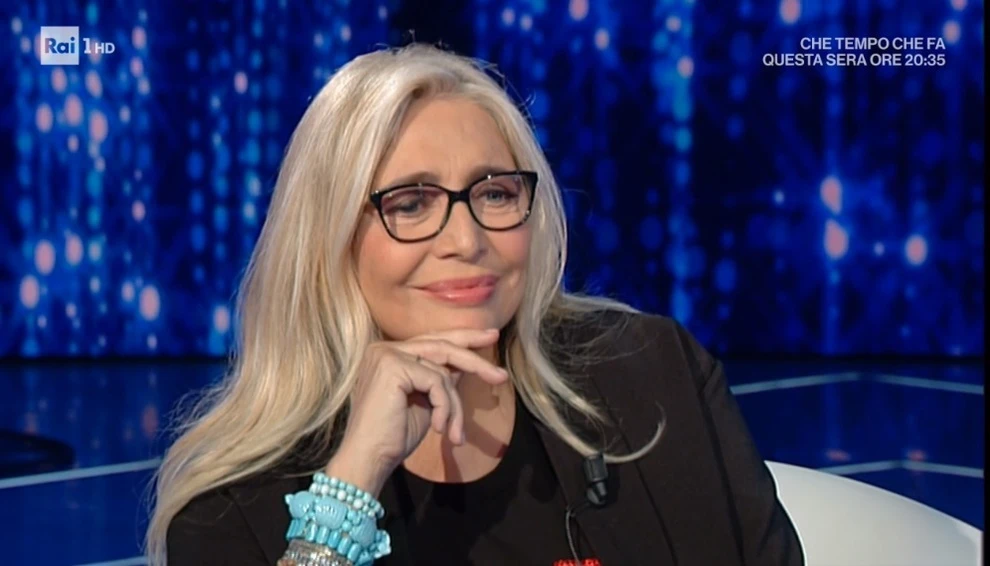 Domenica In, Mara Venier riporta in studio Renzo Arbore: un ricordo struggente, sarà botto di share