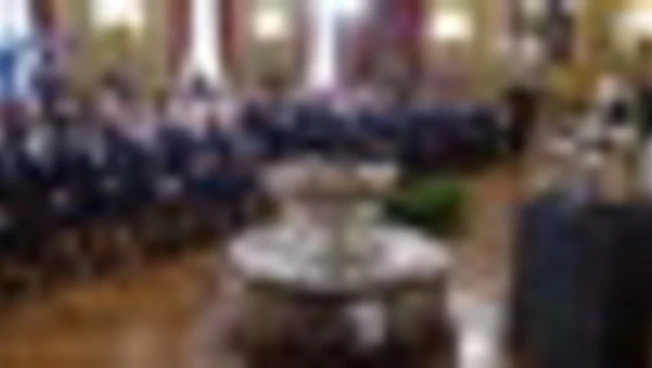 https://media.liberoquotidiano.it/9UJ7EXkMNtWQ_xJUAkCm9Pmwwun3QaMoP_t1kJCErC8/width:800/quality:90/aW1hZ2VzLzIwMjYvMDUvMDQvMTQyNjI0MzEwLThlMzIzNzBmLWY3MTMtNDEyOC05NDM5LWNkOWMyMmY0YTI4Ny5qcGc.webp