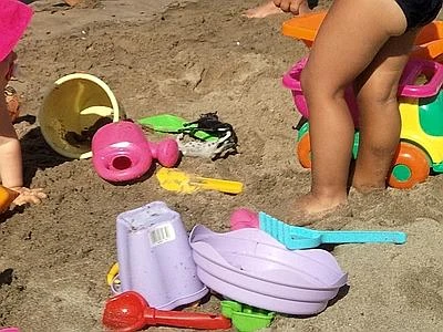 Spiagge a misura di bambino, 83 le bandiere verdi dei pediatri