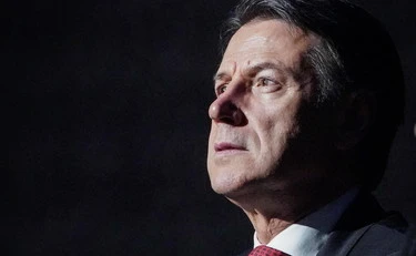Di Battista, "Giuseppe Conte ha chiesto il loro aiuto": il retroscena