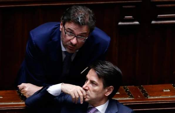 Manovra, parla Giancarlo Giorgetti: "Prima di Conte serve accordo politico"