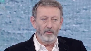 Che tempo che fa, la sparata di Michele Serra sul caso Almasri e Meloni: "Stupito dalla polizia"