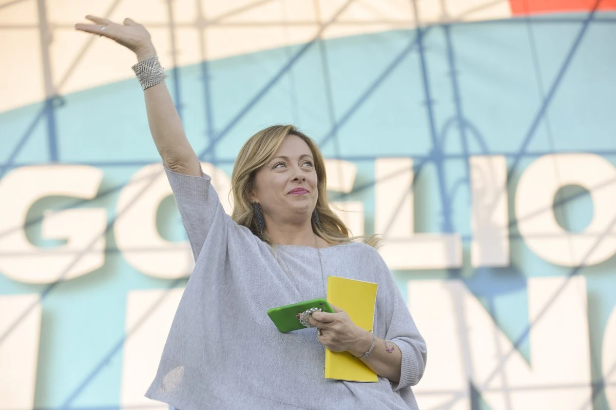 MANOVRA, MELONI "ABOLIRE IL REDDITO DI CITTADINANZA"