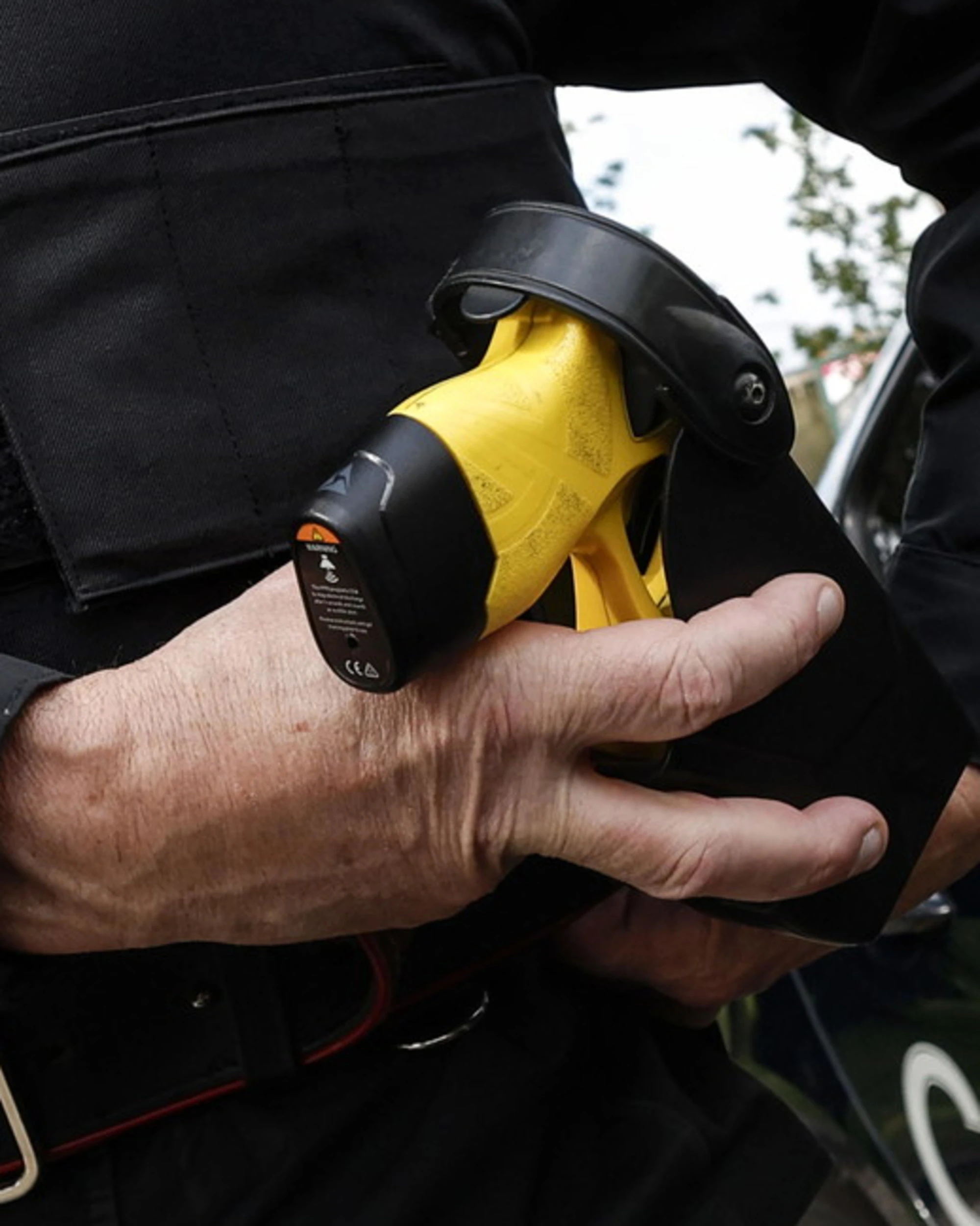 Taser, "tracce di cocaina nel sangue": svolta sulla morte del 41enne?